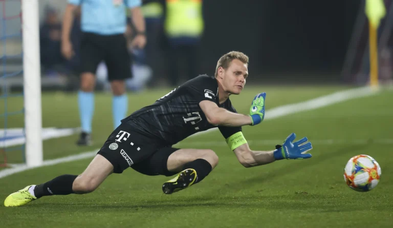 Dibusz Dénes, a diplomás kapus: Pécsről indulva a Fradin keresztül a válogatottig