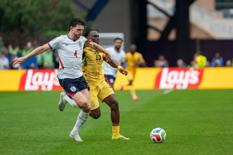 Declan Rice megható története: testalkata miatt támadták gyermekkori szerelmét, de ő mindenki előtt kiállt mellette